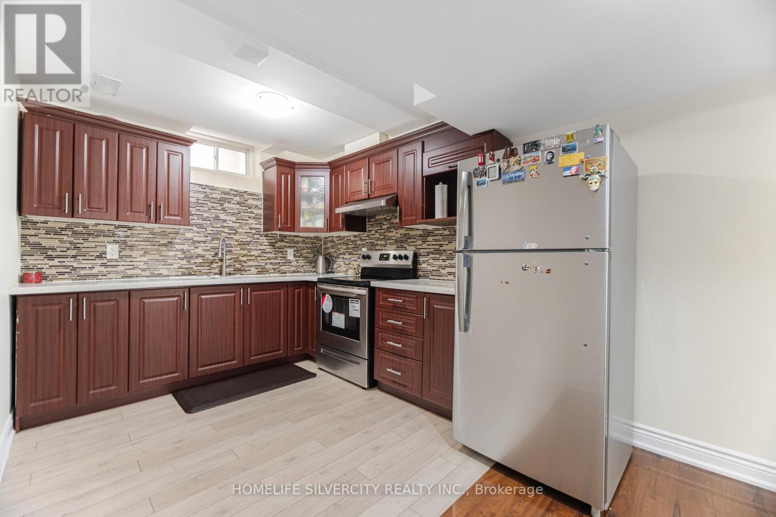 80 SCOTCHMERE CRESCENT - 38