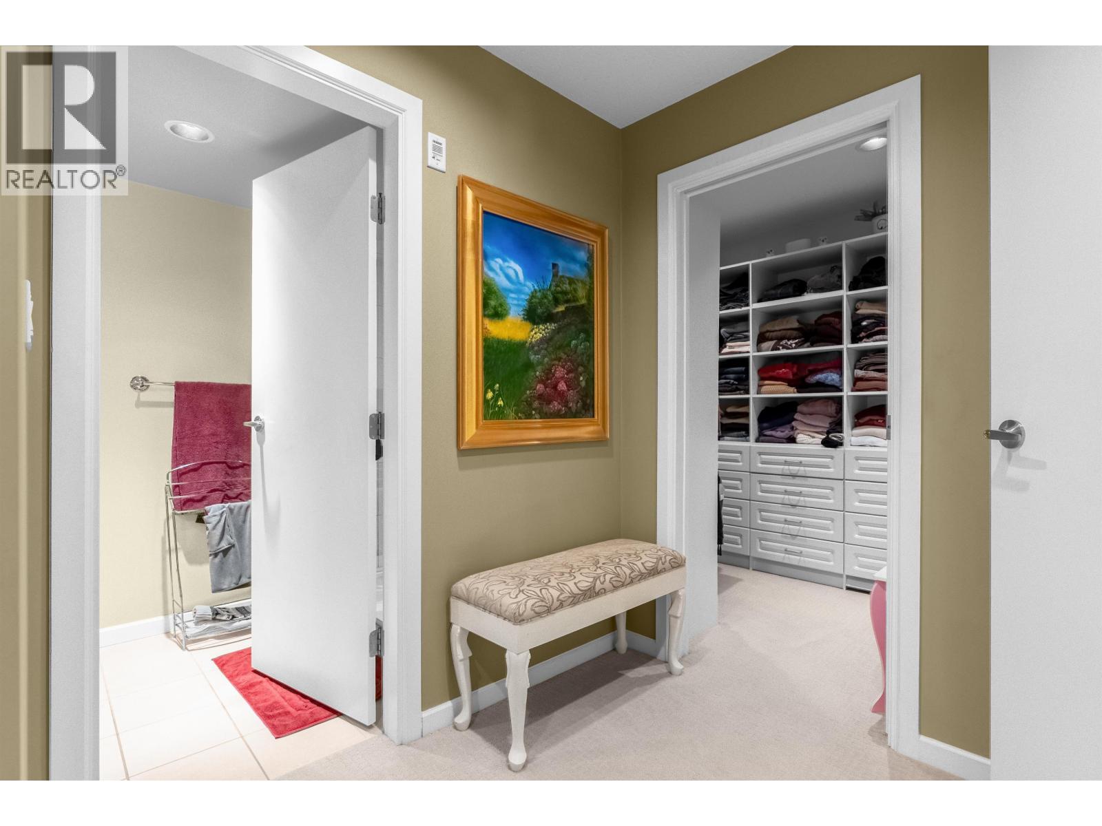 104 3750 EDGEMONT BOULEVARD, North Vancouver