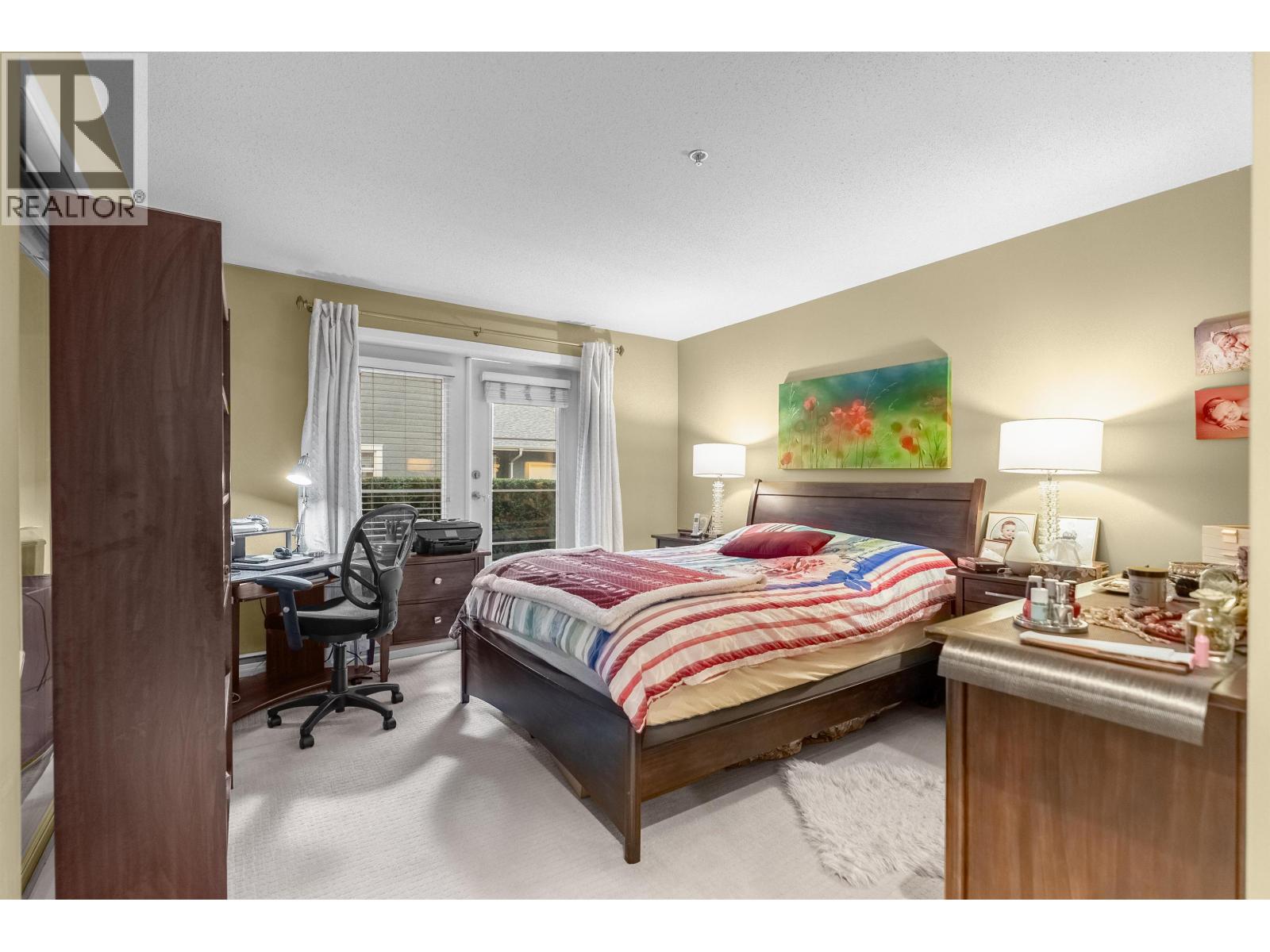 104 3750 EDGEMONT BOULEVARD, North Vancouver