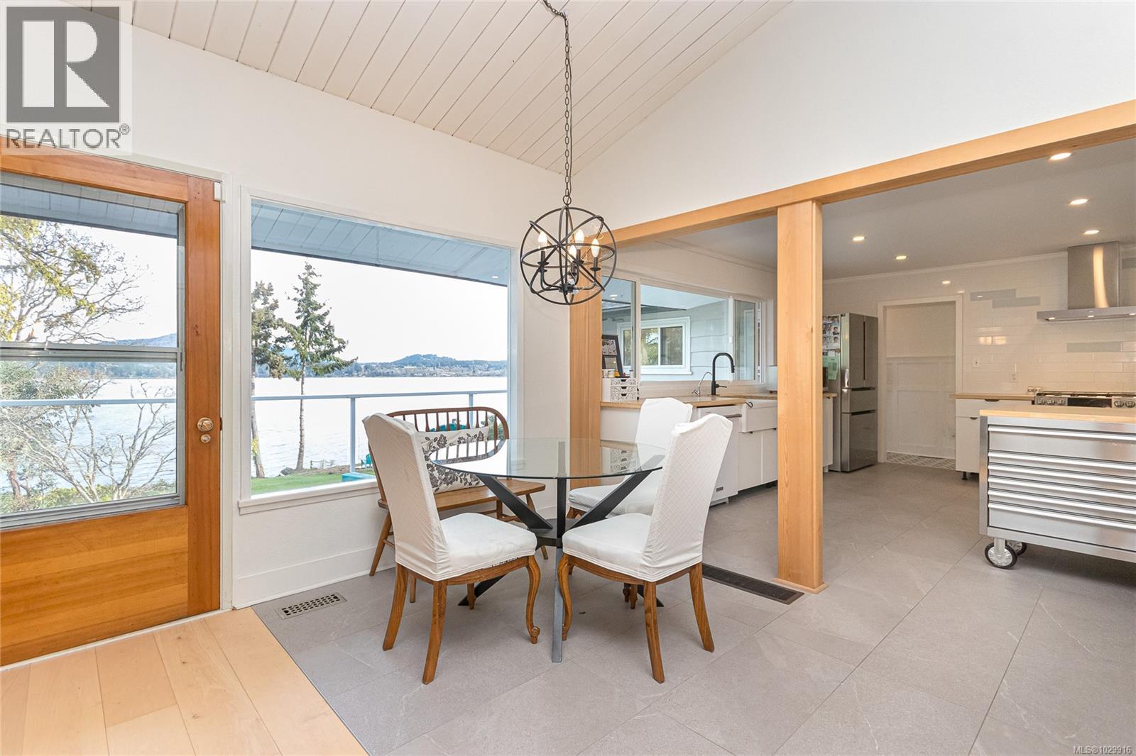 9760 Glynnwood Park Rd, North Saanich