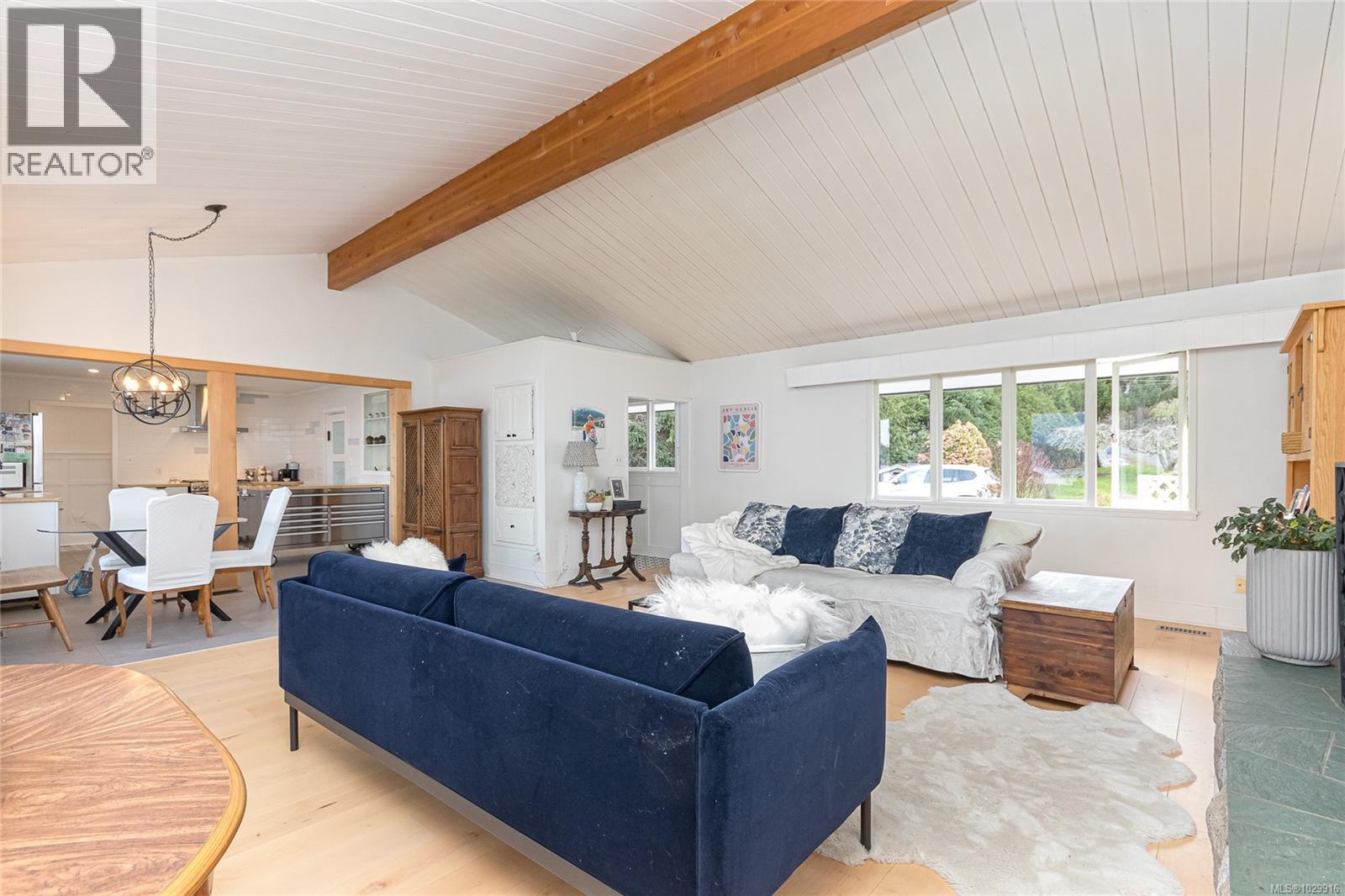 9760 Glynnwood Park Rd, North Saanich