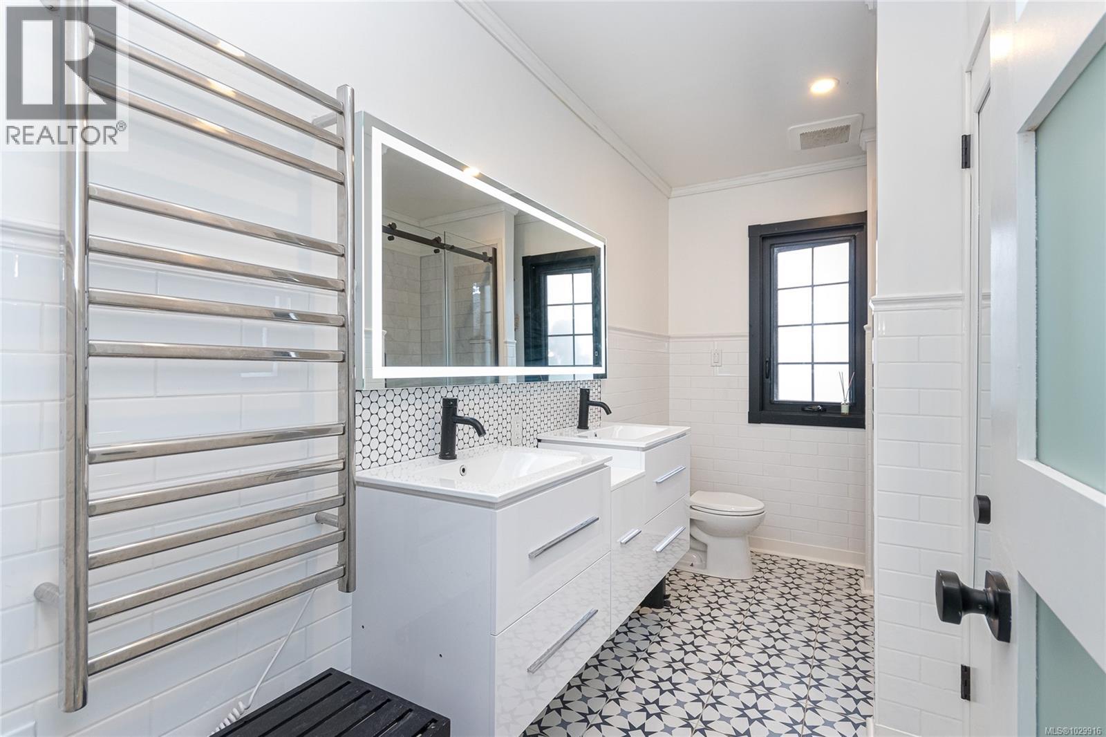 9760 Glynnwood Park Rd, North Saanich