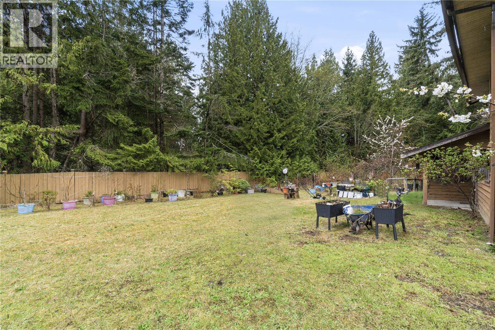 4080 ISLAND HWY - 13