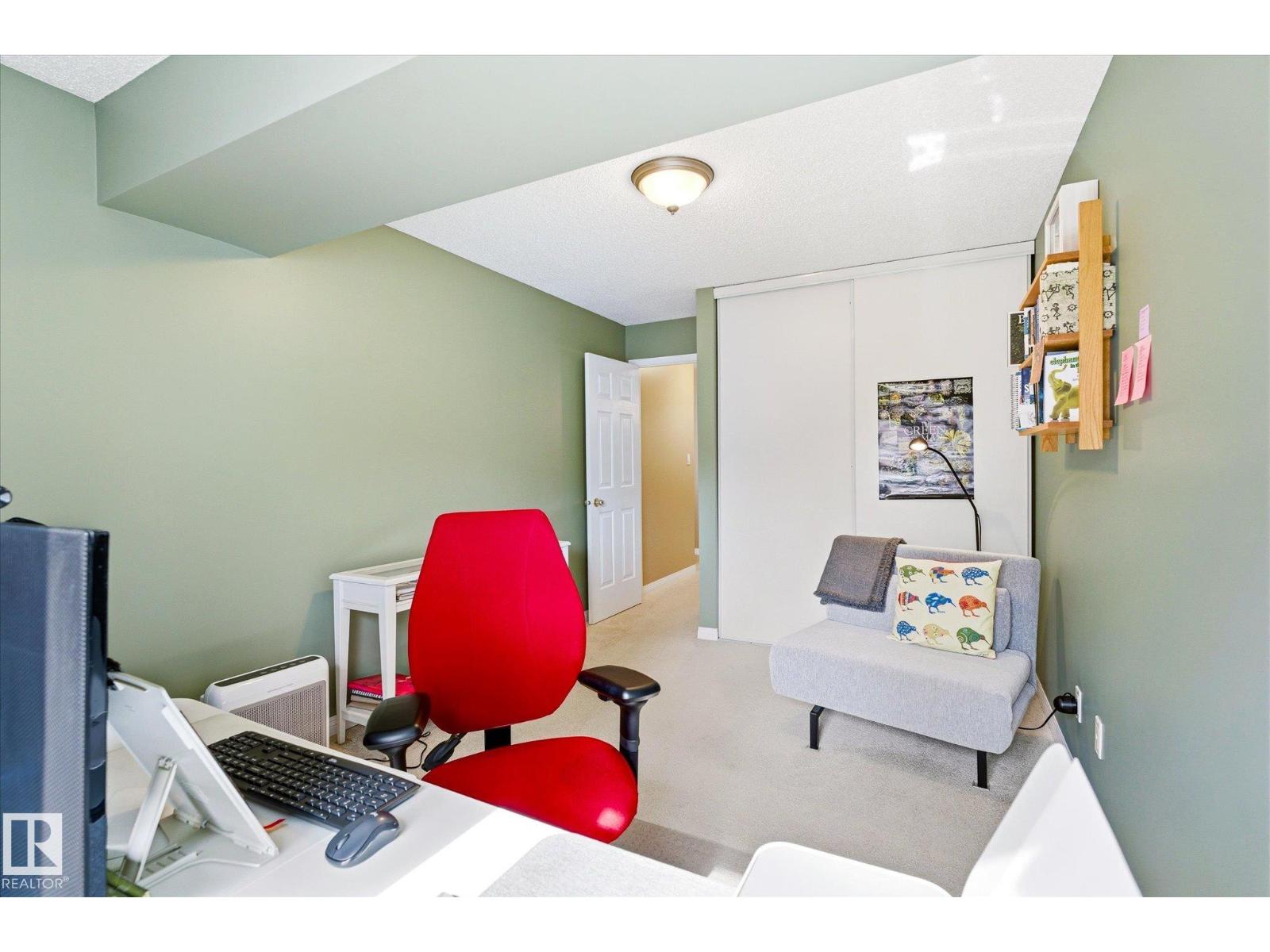 #105 8811 106A AV NW - 14