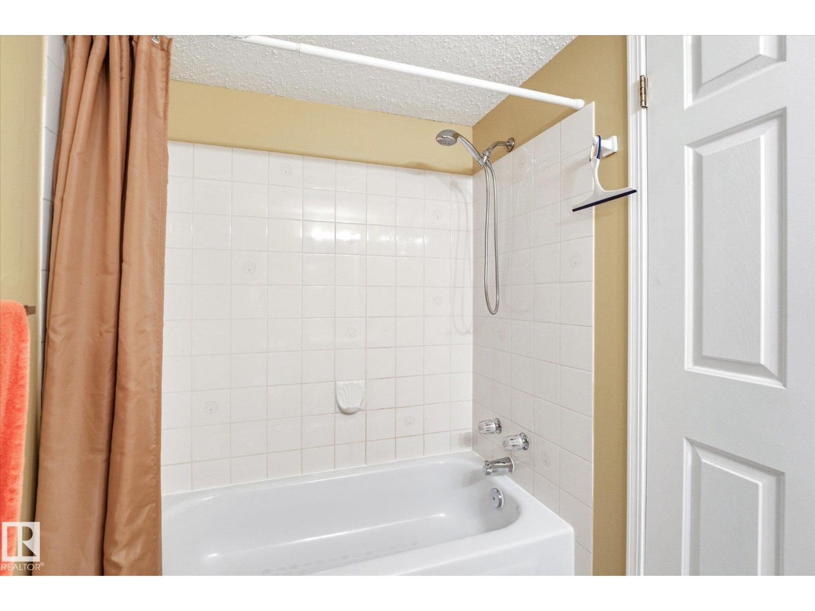 #105 8811 106A AV NW - 23