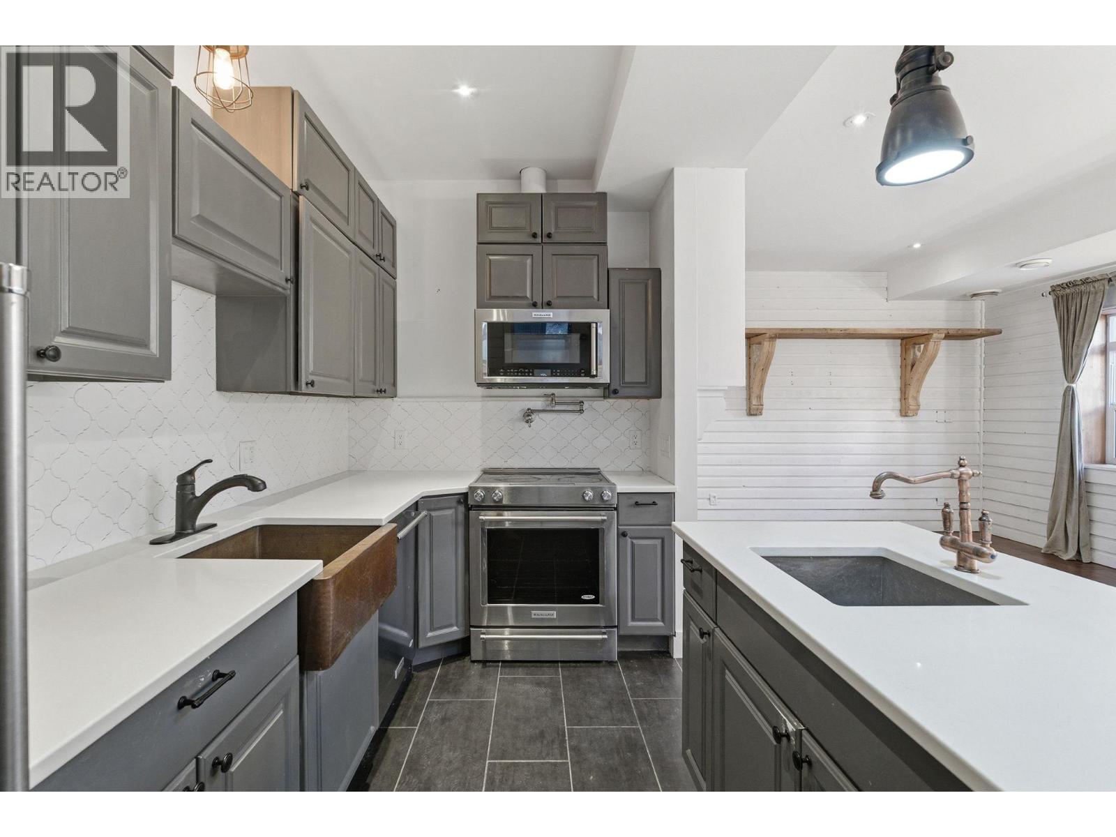 178 10414 Victoria Road, Summerland