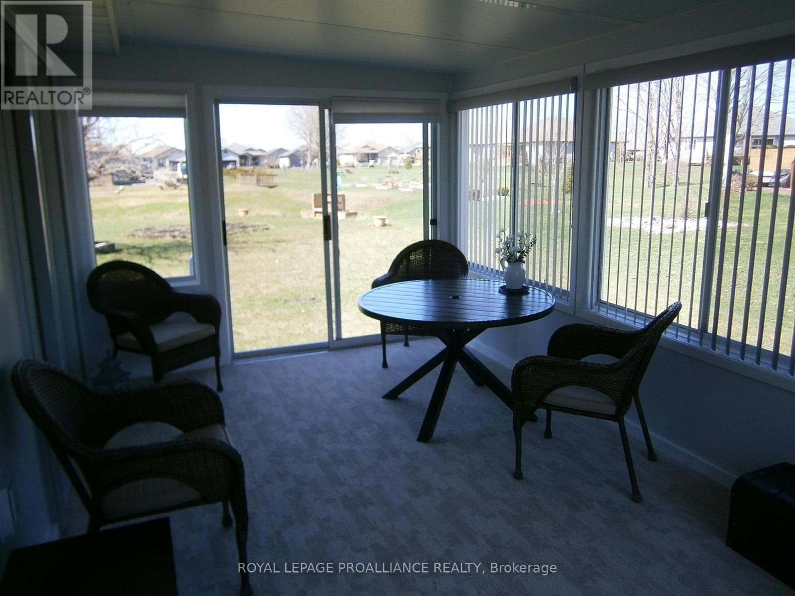 9 QUAKER COURT - 34