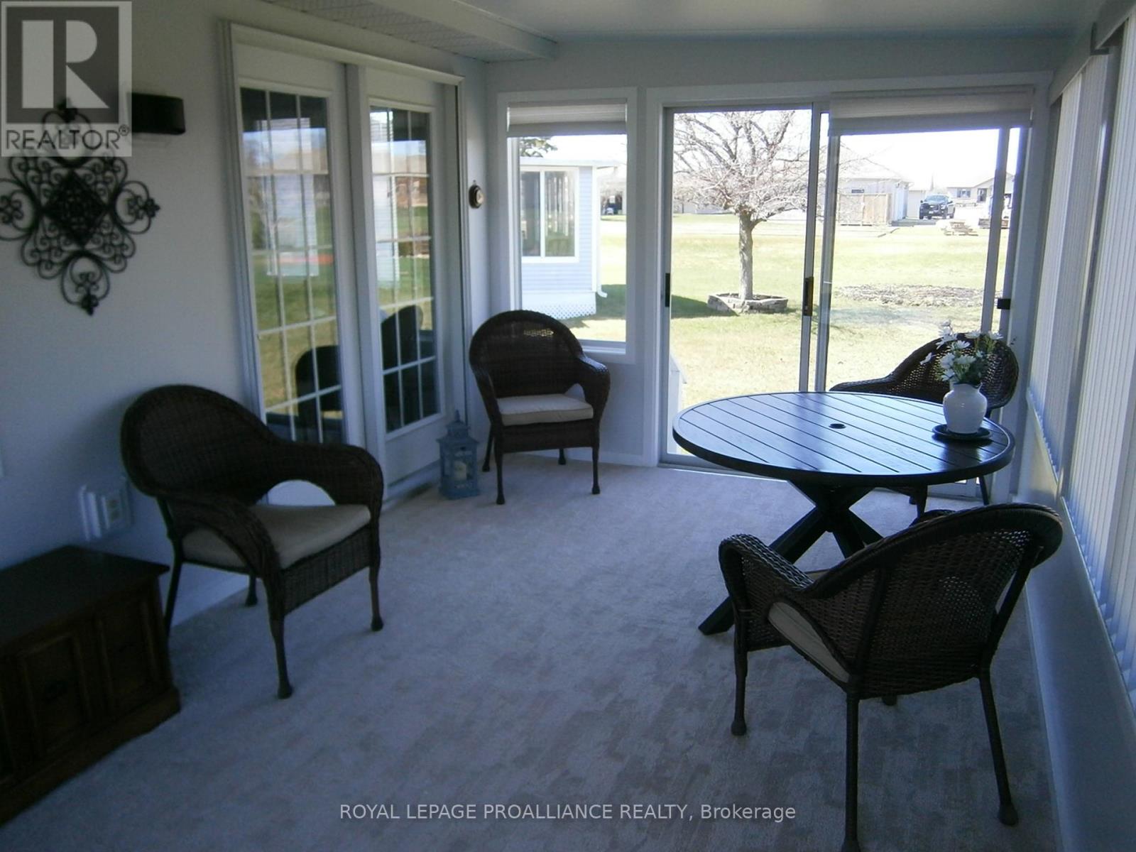 9 QUAKER COURT - 33