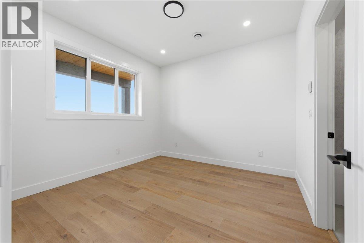 8940 Tavistock Road, Vernon