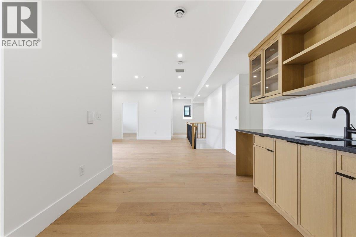 8940 Tavistock Road, Vernon