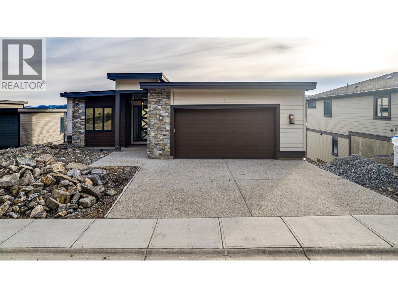 8940 Tavistock Road, Vernon