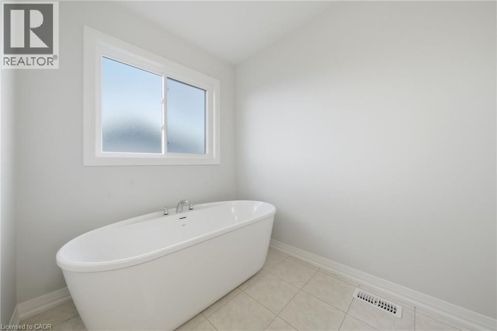 778 BRADFORD Avenue - 38