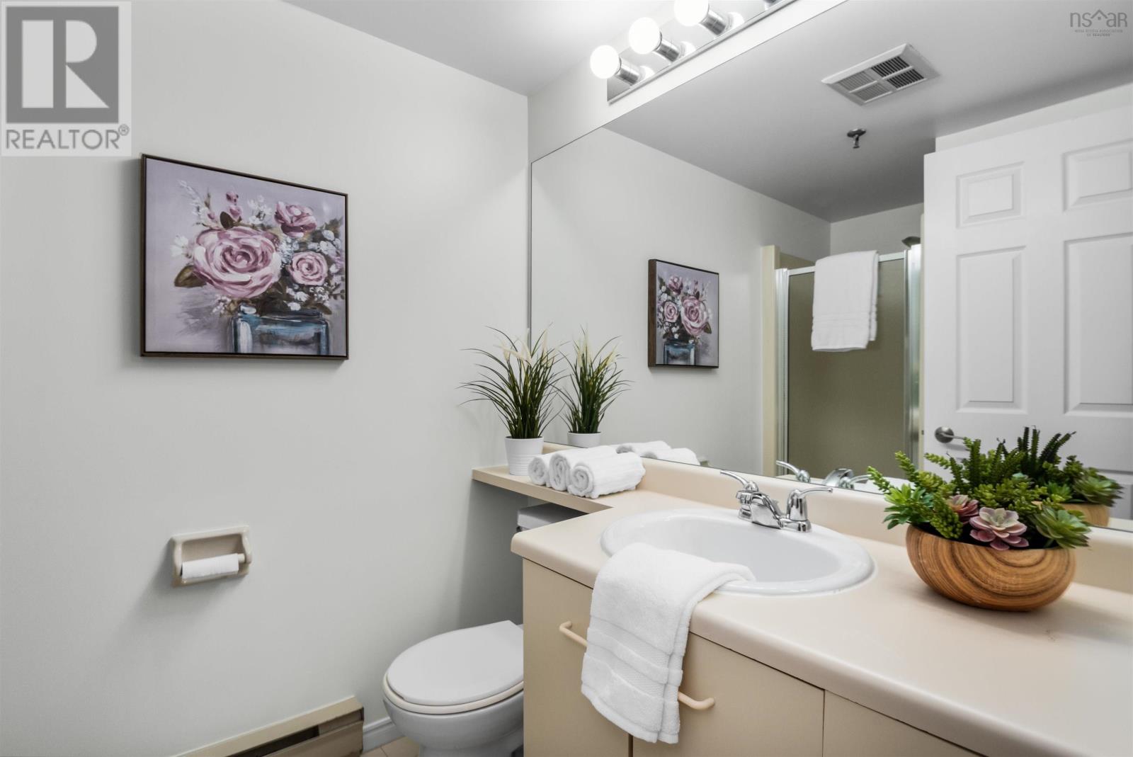 Property 25 of 31 of 312 30 Brookdale Crescent