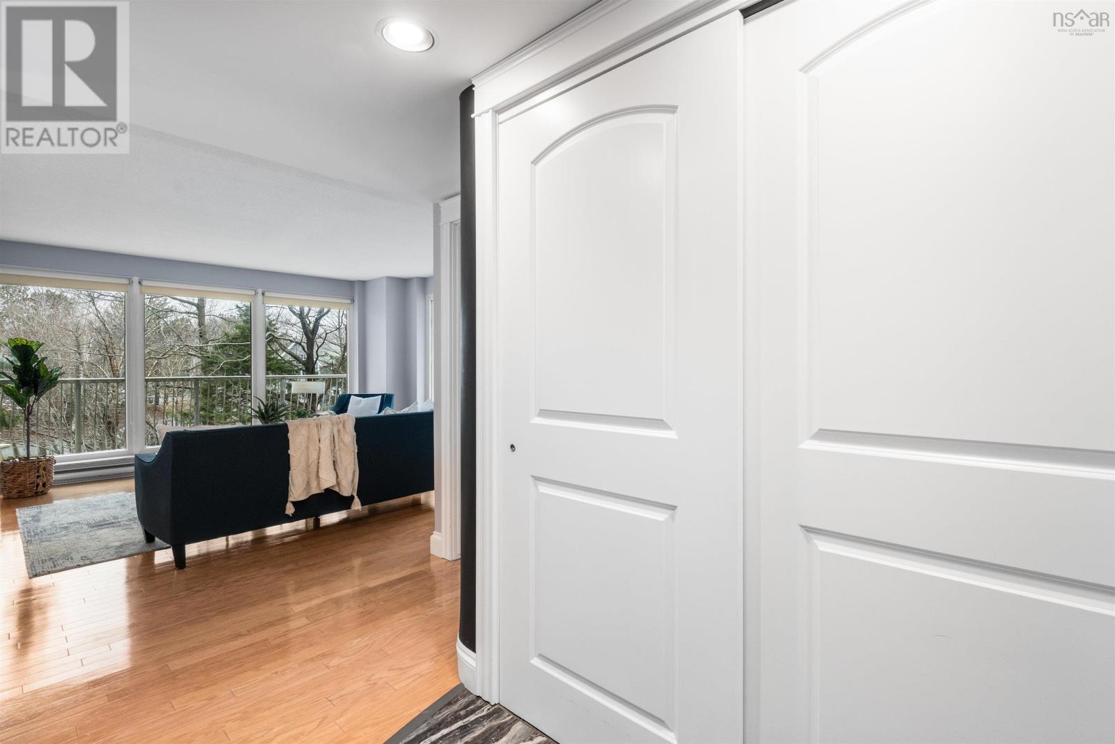 Property 31 of 31 of 312 30 Brookdale Crescent