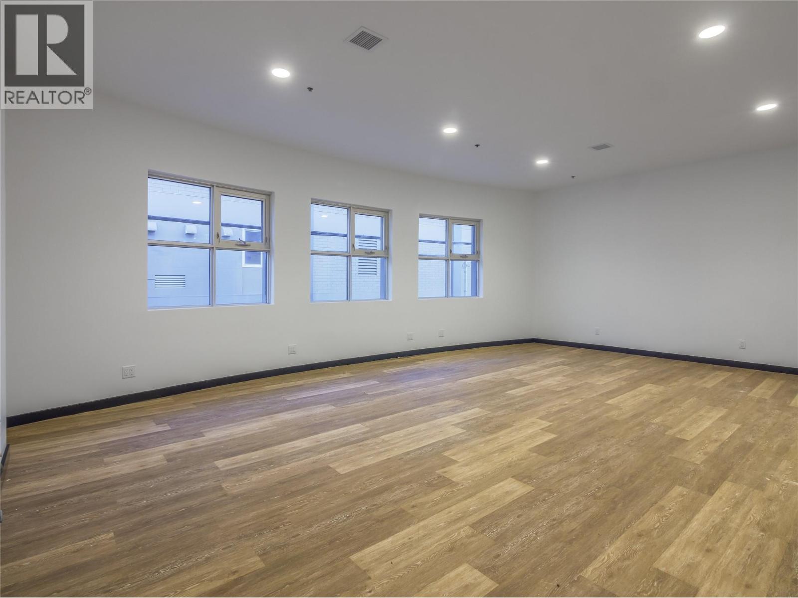 352 WINNIPEG Street Unit# 207, Penticton