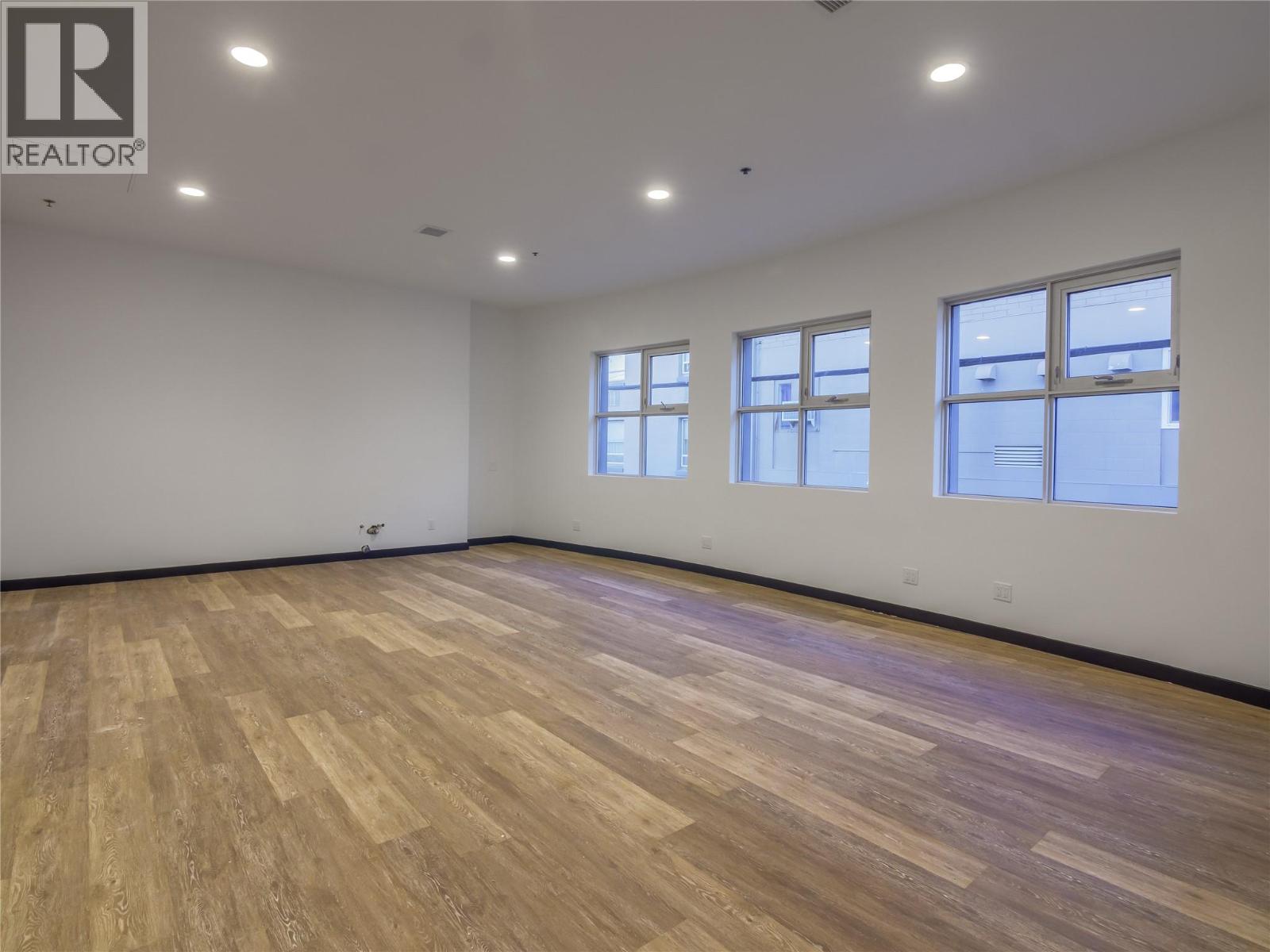 352 WINNIPEG Street Unit# 207, Penticton