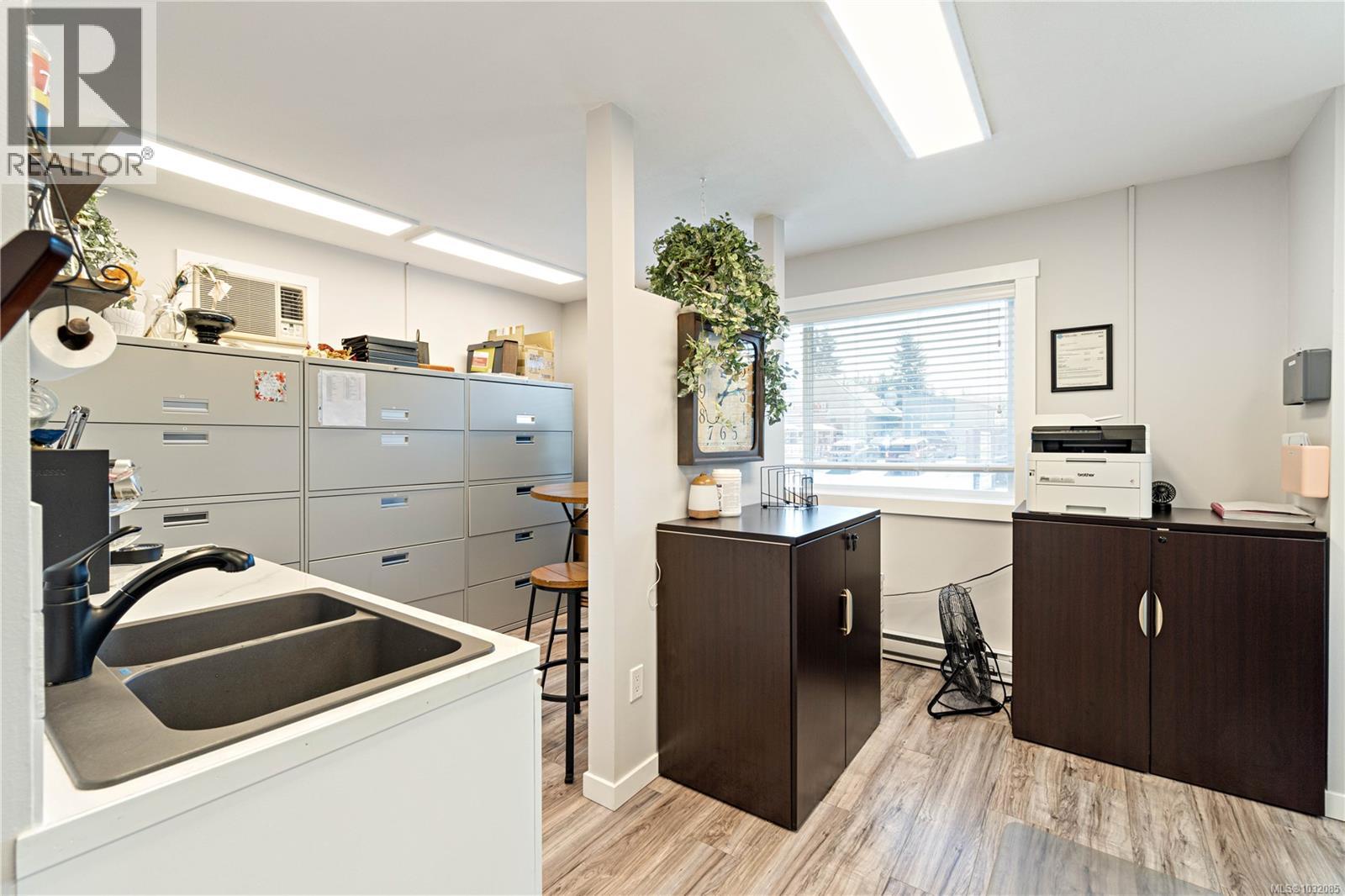 145 Hirst Ave - 17