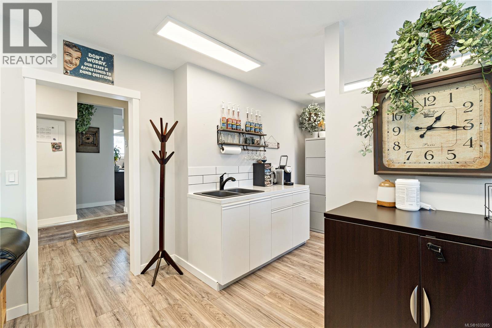 145 Hirst Ave - 20