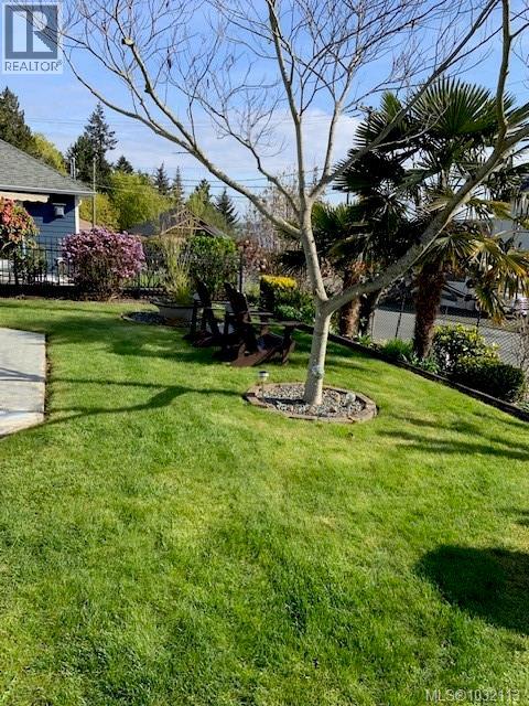 8008 GLENHURST DR N - 33