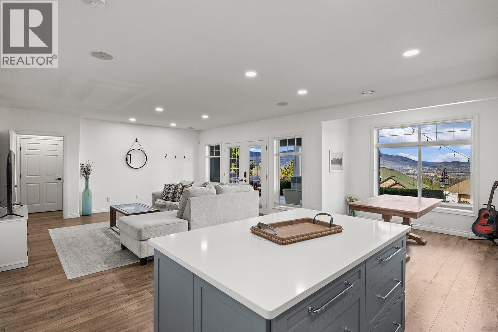  629 Almandine Court, Kelowna
