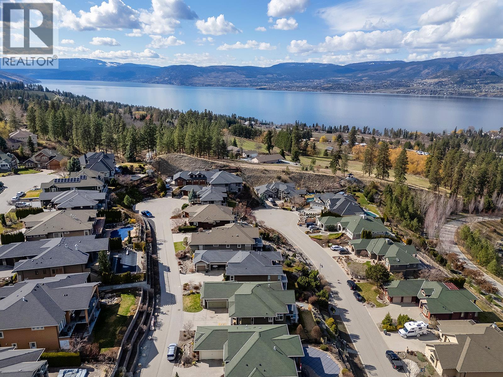  629 Almandine Court, Kelowna