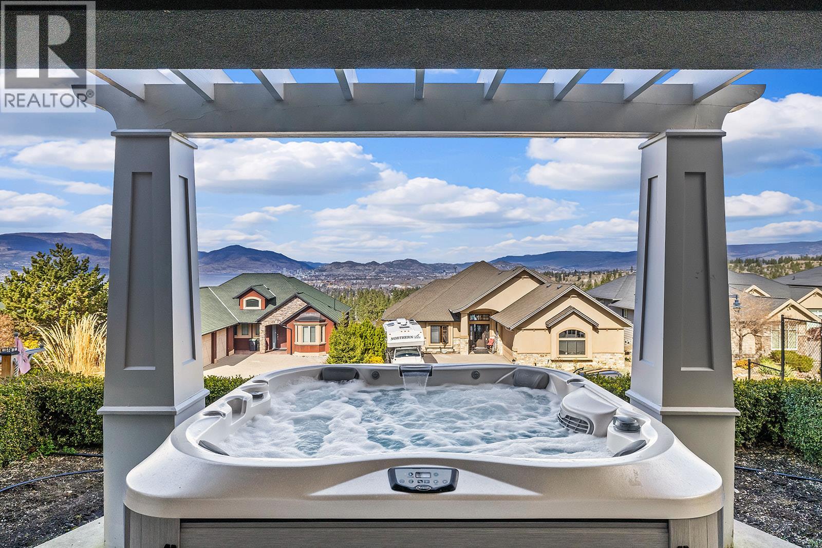  629 Almandine Court, Kelowna