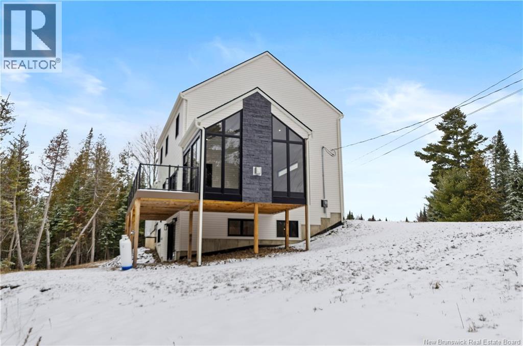 Side view with 3season room