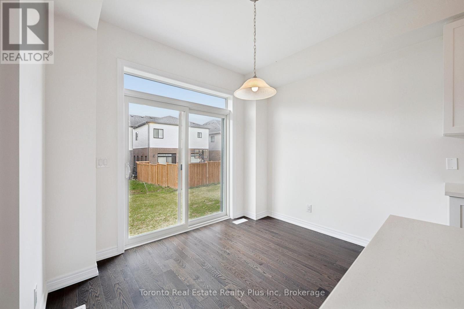 241 BROADACRE DRIVE — photo 18