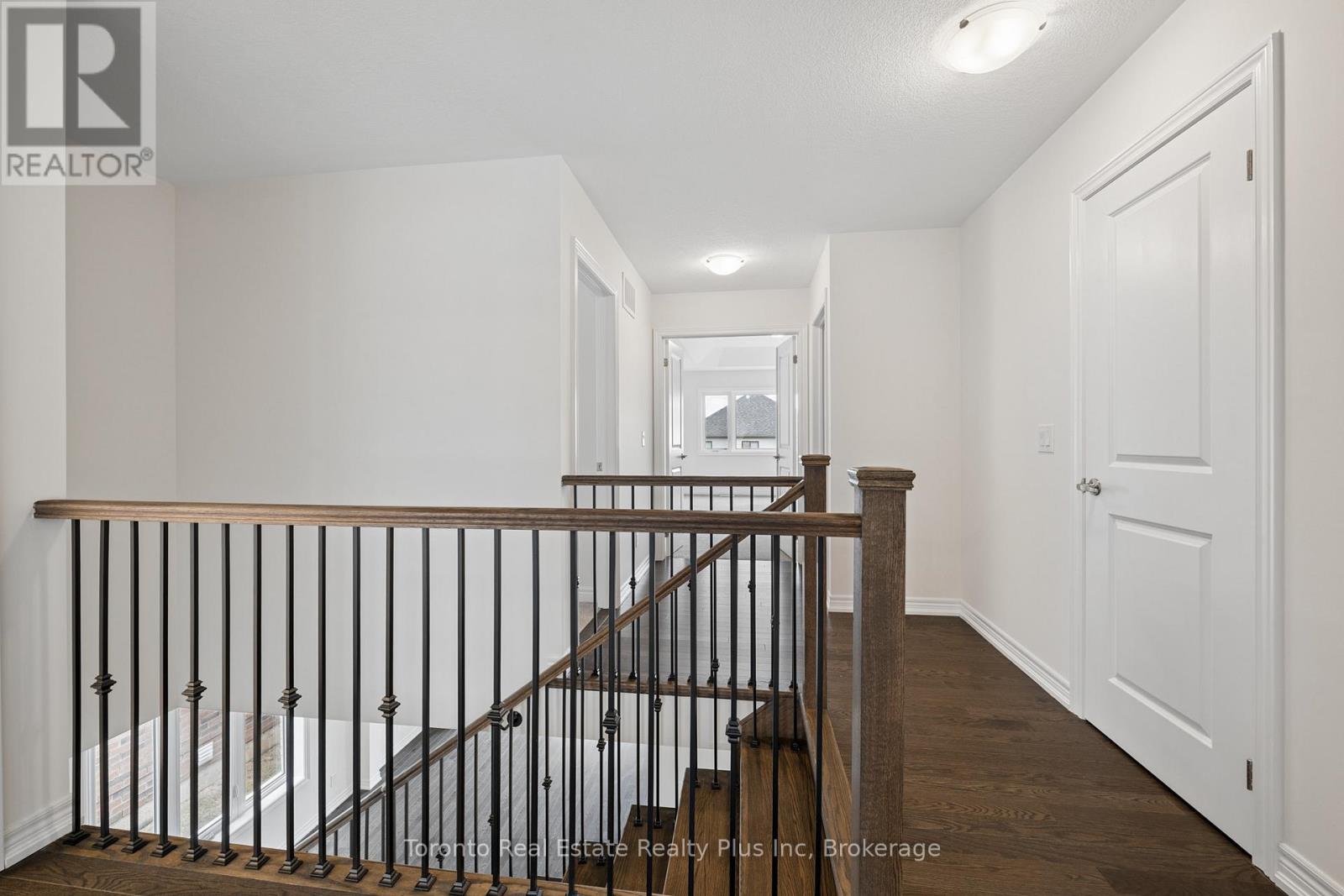 241 BROADACRE DRIVE — photo 28