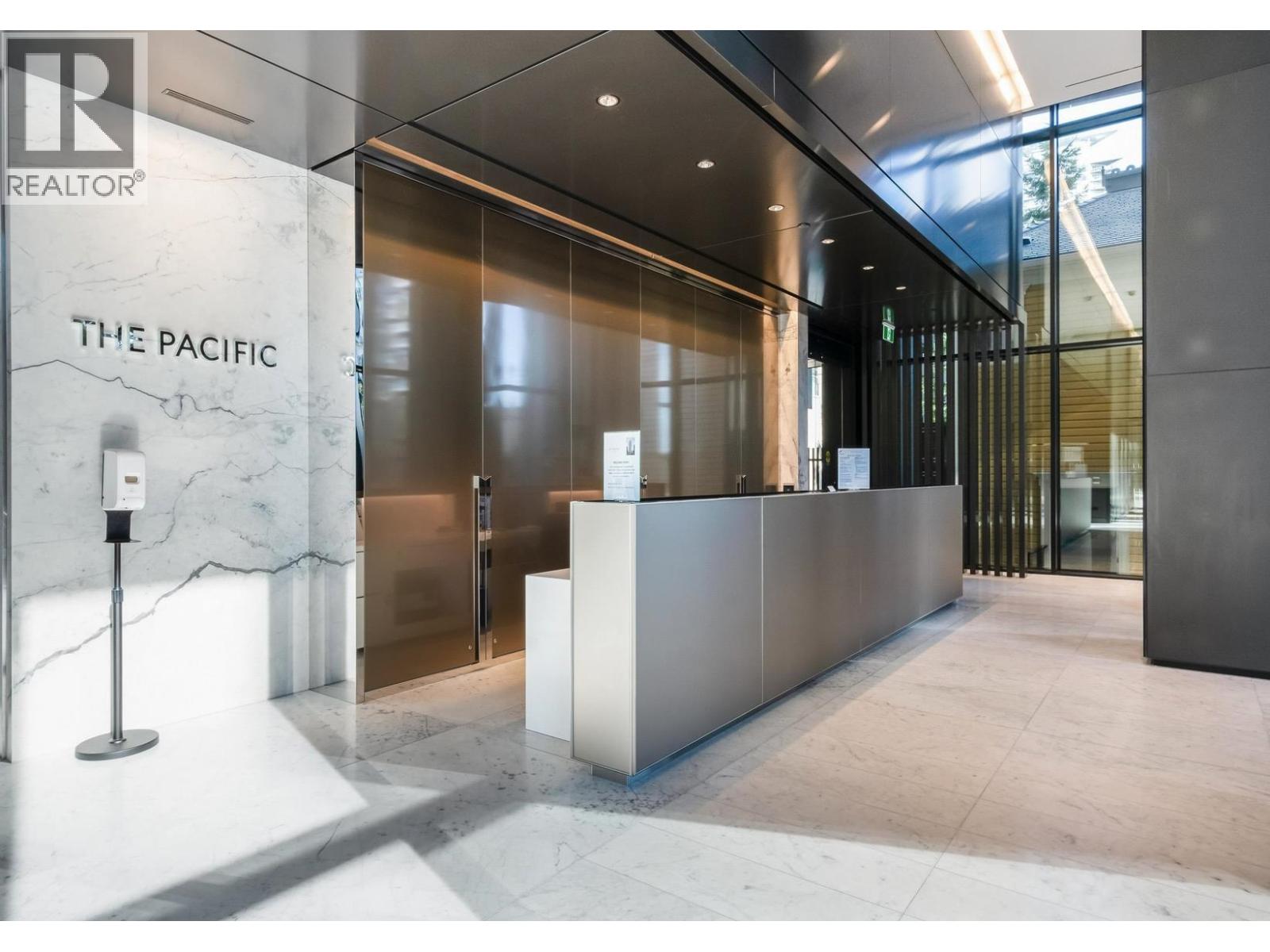 801 889 PACIFIC STREET, Vancouver