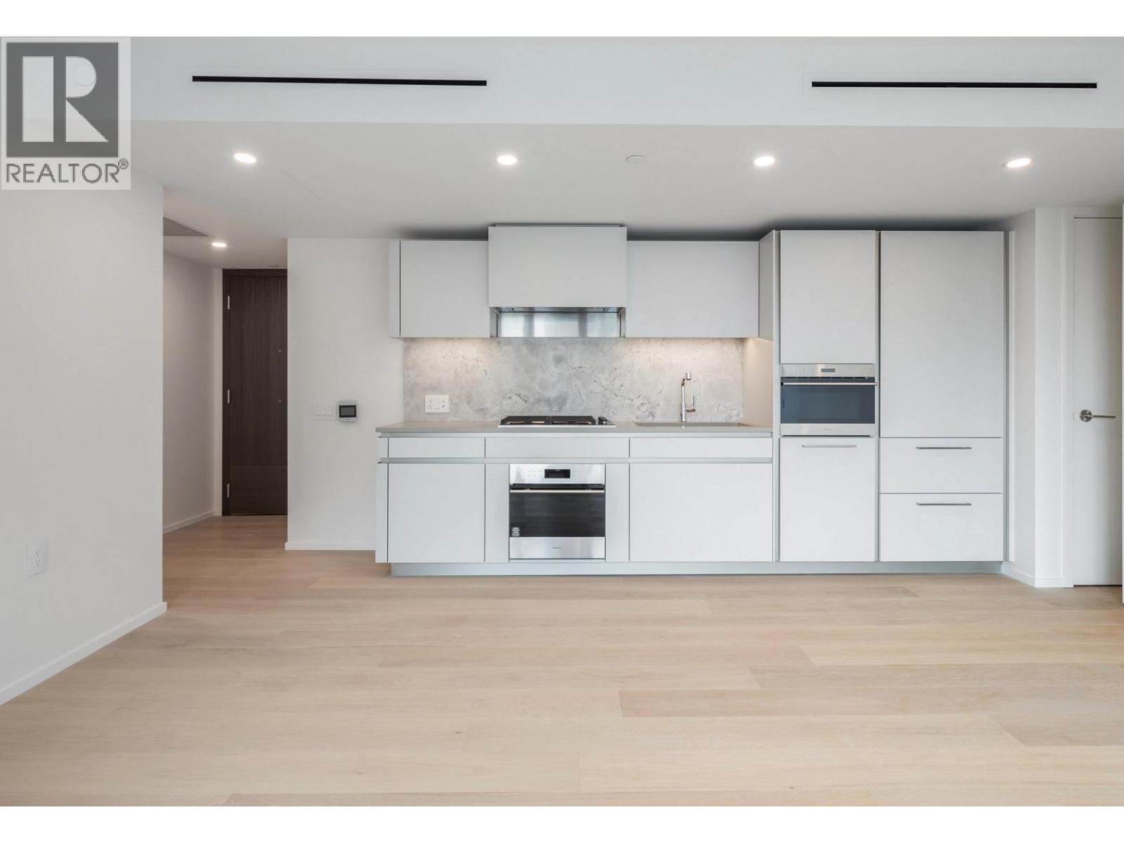 801 889 PACIFIC STREET, Vancouver