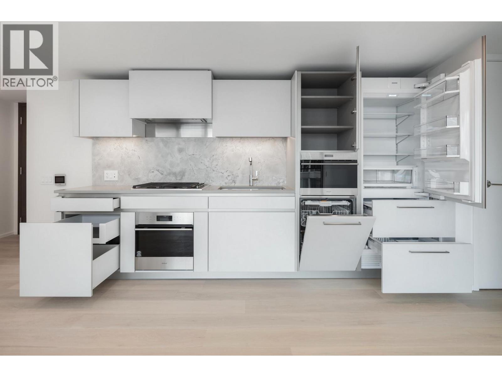 801 889 PACIFIC STREET, Vancouver