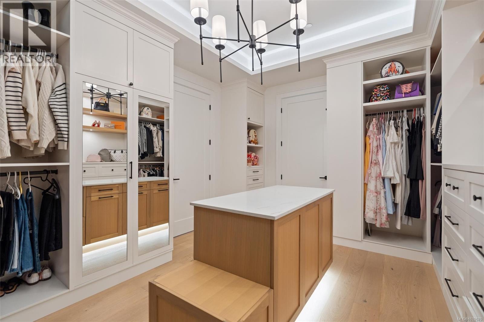  2371 Lairds Gate, Langford