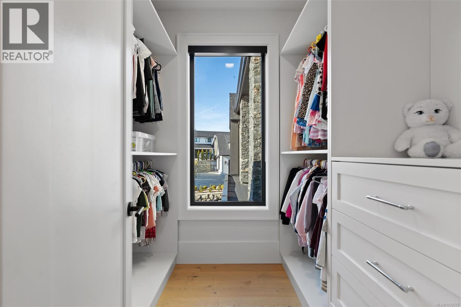  2371 Lairds Gate, Langford