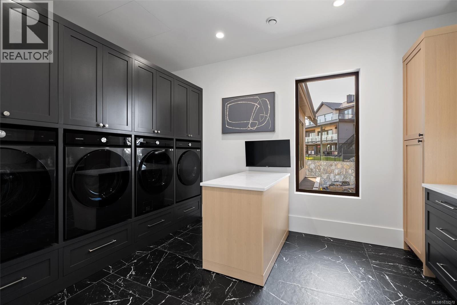  2371 Lairds Gate, Langford