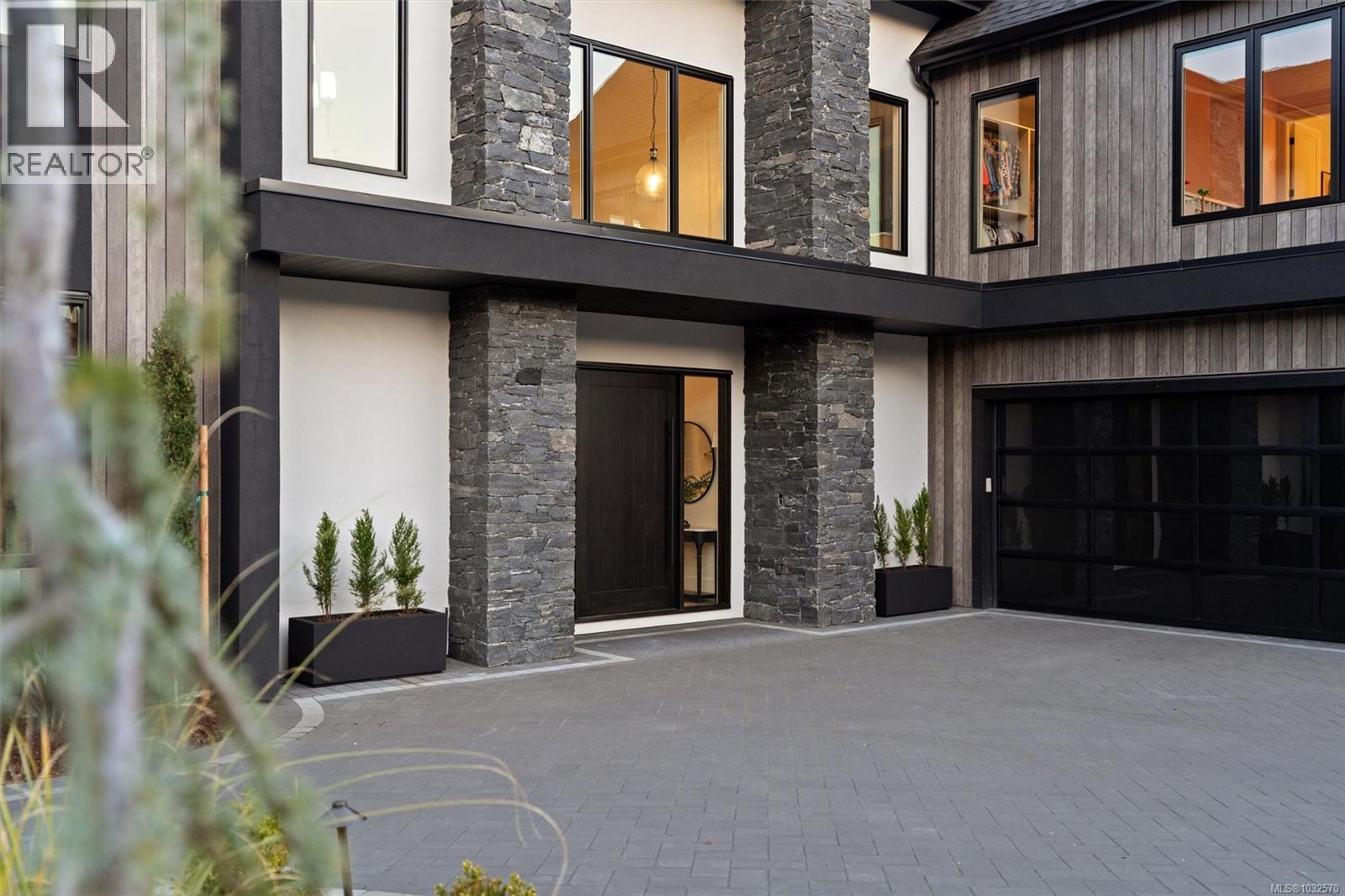  2371 Lairds Gate, Langford