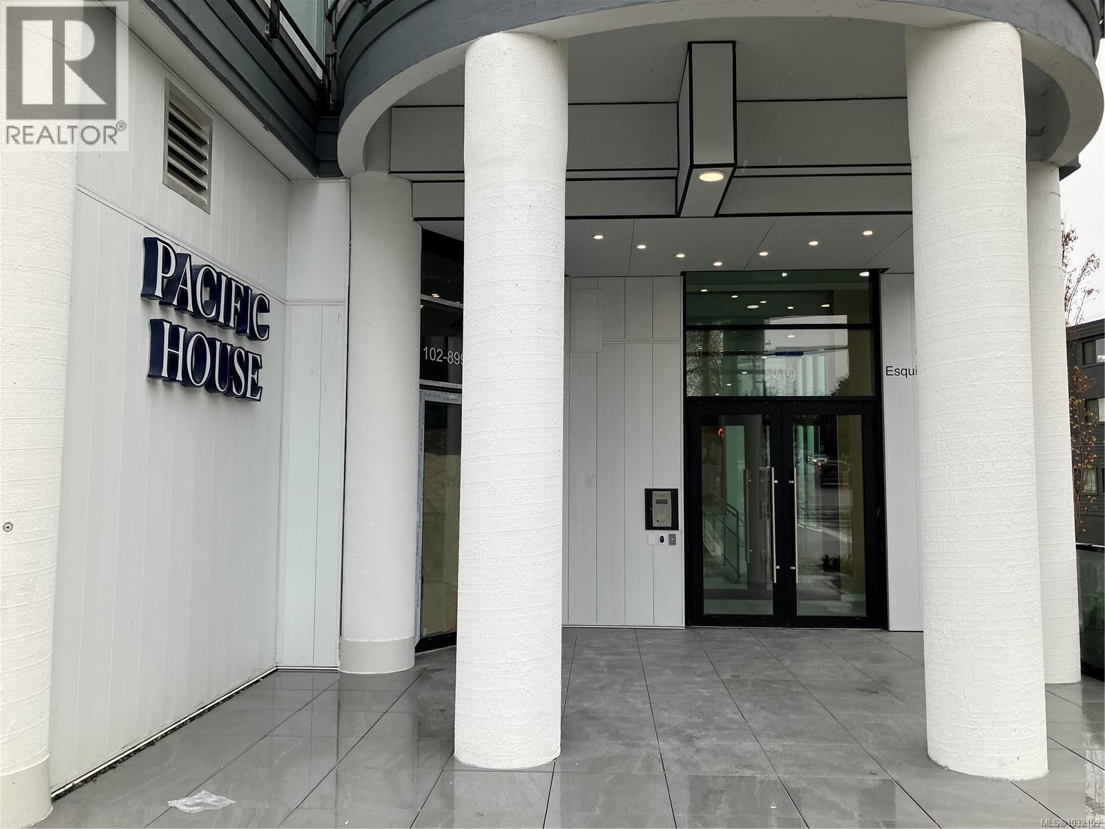 202 899 Esquimalt Road, Esquimalt