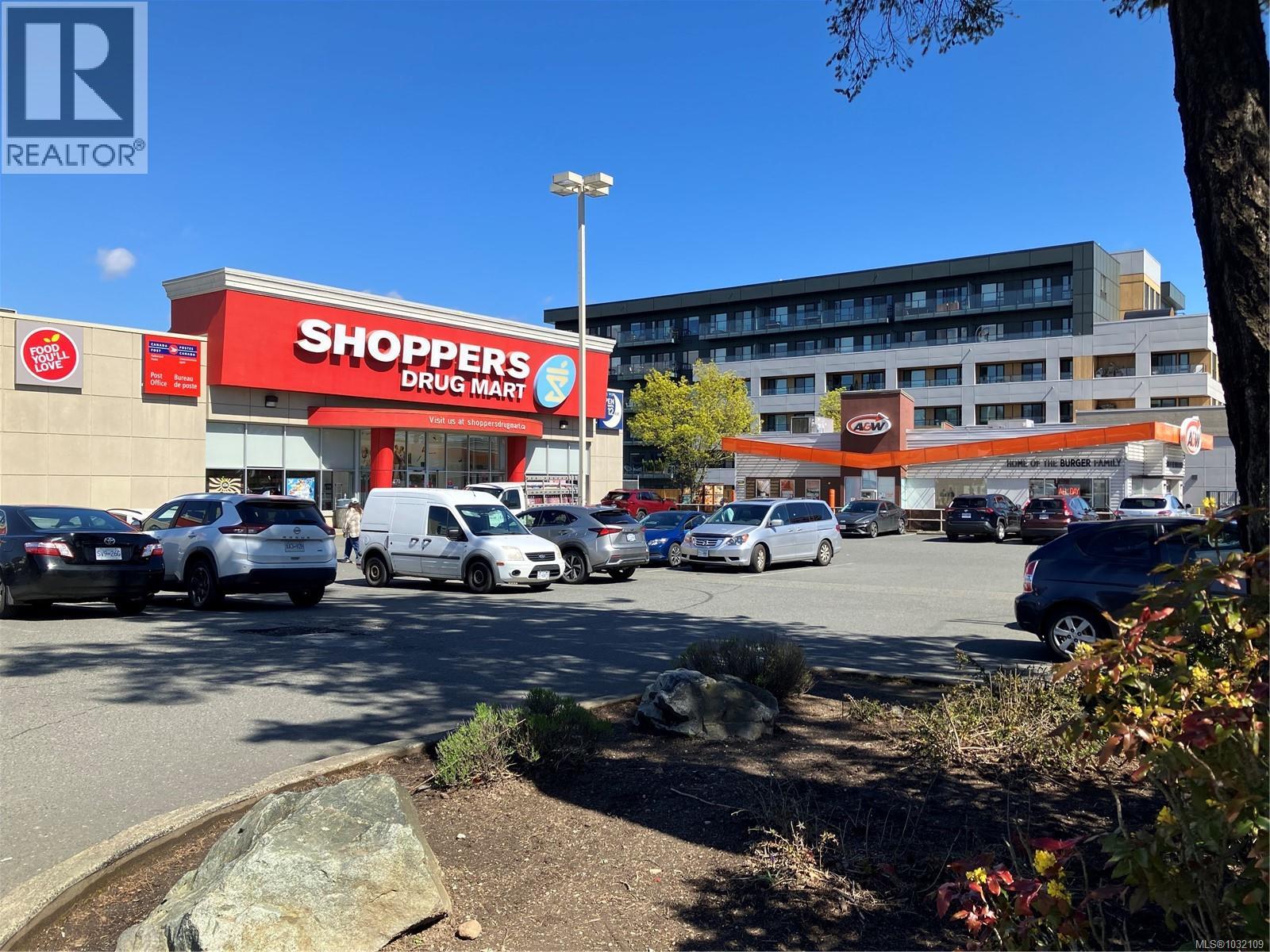 202 899 Esquimalt Road, Esquimalt