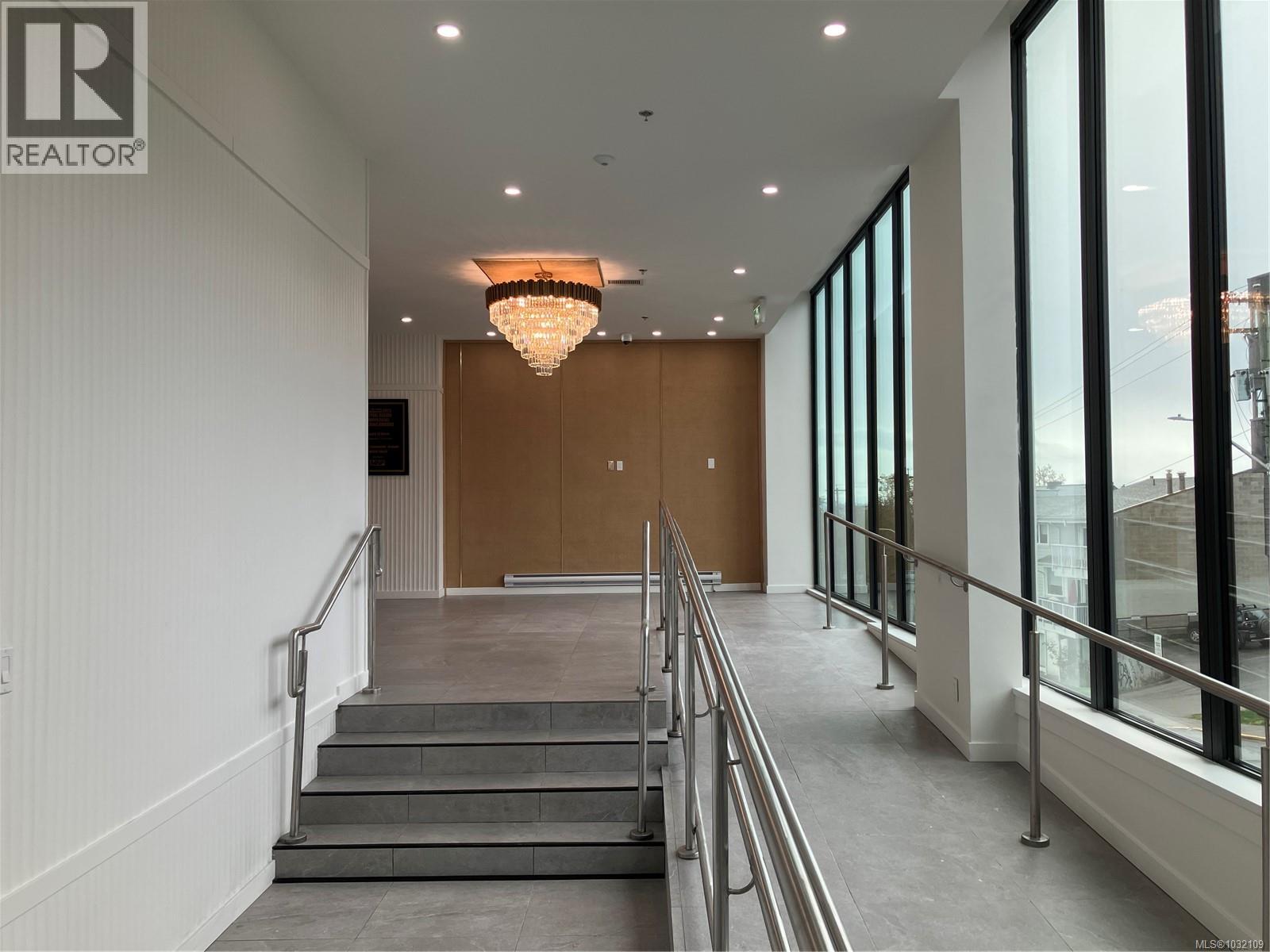 202 899 Esquimalt Road, Esquimalt