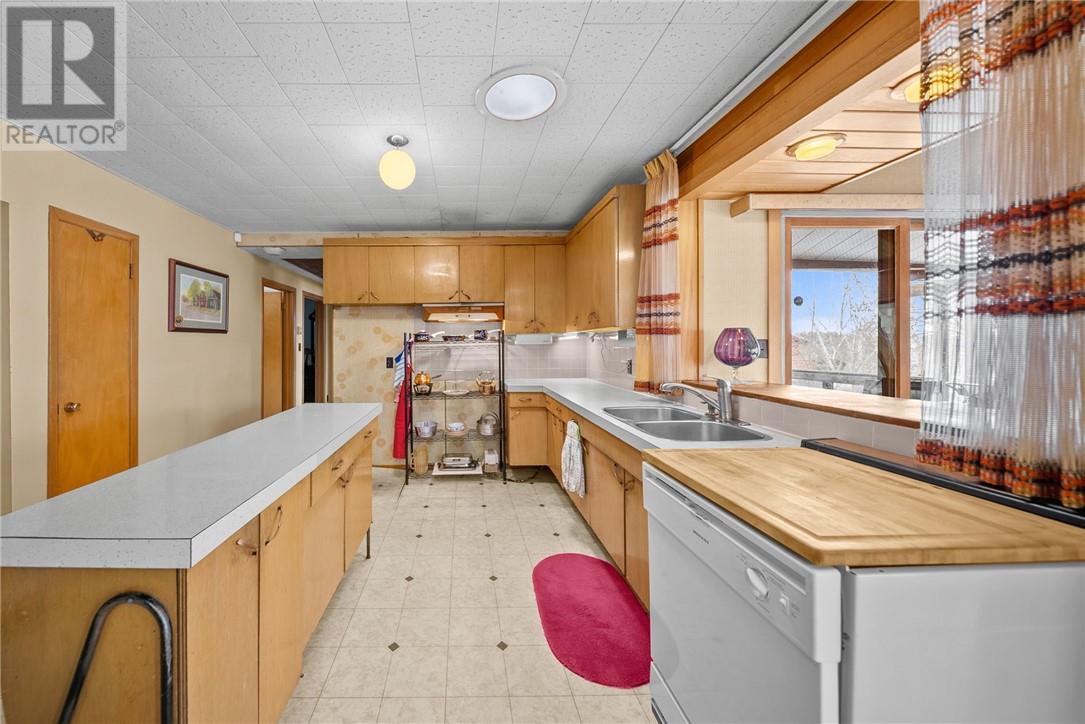 1279 Nesbitt Drive, Sudbury, Ontario, P3E4E9 — Photo 14