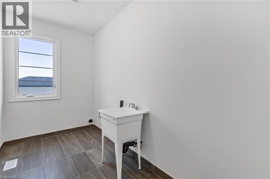 59 CUNNINGHAM Drive, Bradford West Gwillimbury, Ontario, L0G1B0 — Photo 16