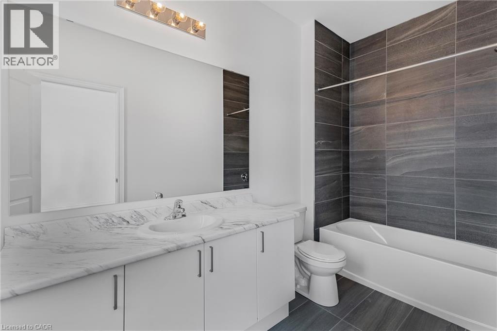 59 CUNNINGHAM Drive, Bradford West Gwillimbury, Ontario, L0G1B0 — Photo 11
