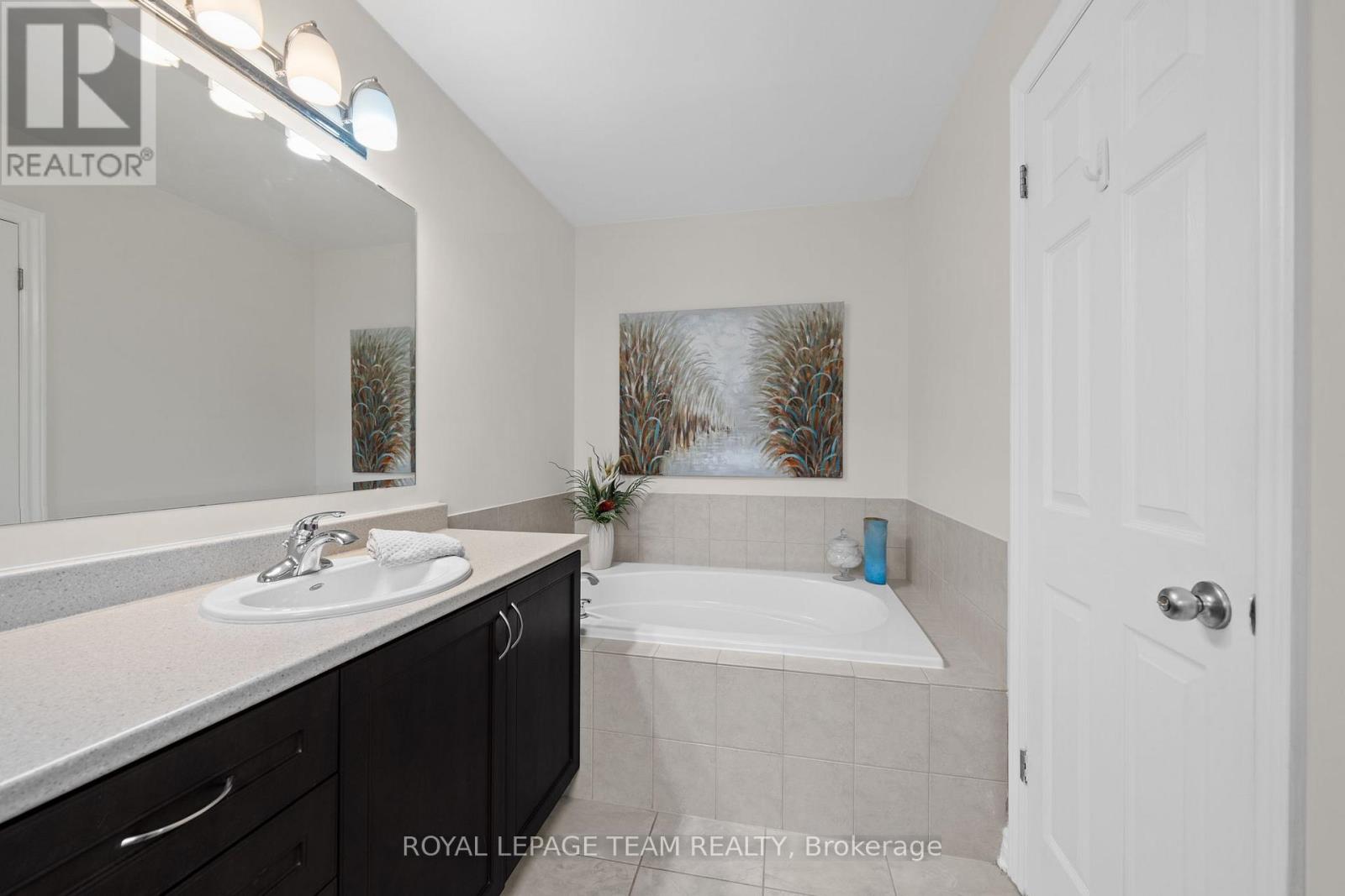 766 PAUL METIVIER DRIVE - 28