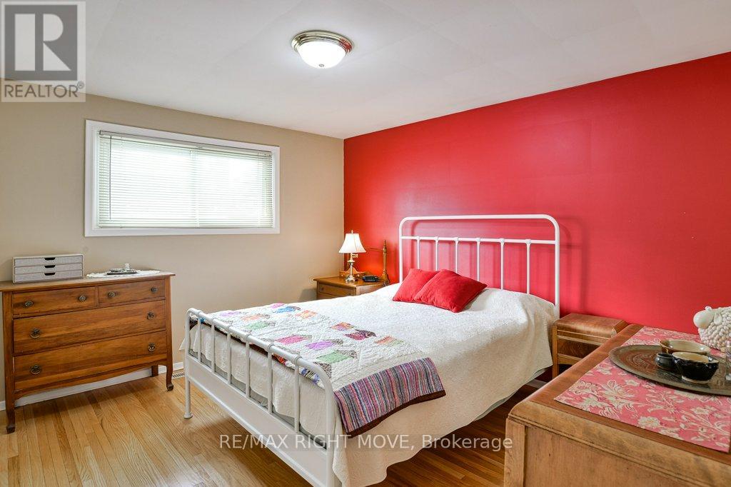 429 HIGHLAND AVENUE, Orillia, Ontario, L3V4E8 — Photo 16