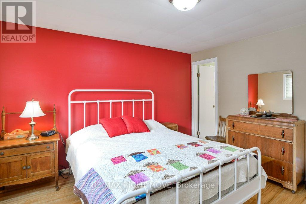 429 HIGHLAND AVENUE, Orillia, Ontario, L3V4E8 — Photo 17