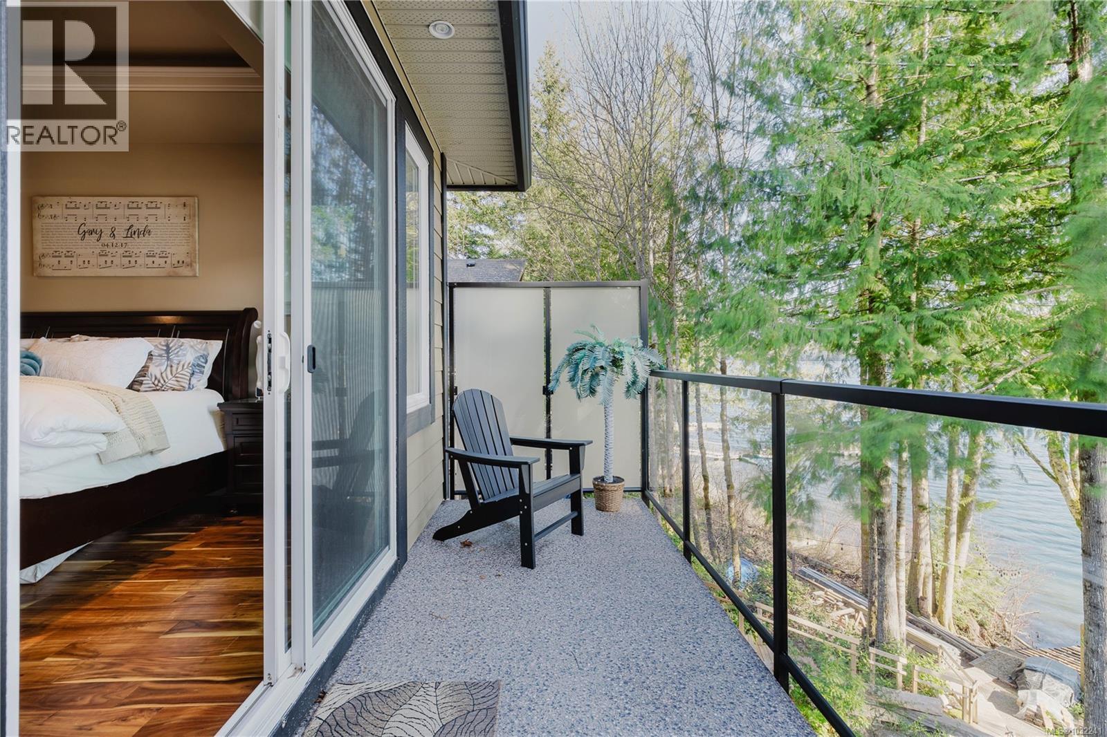  9686 Creekside Drive, Youbou