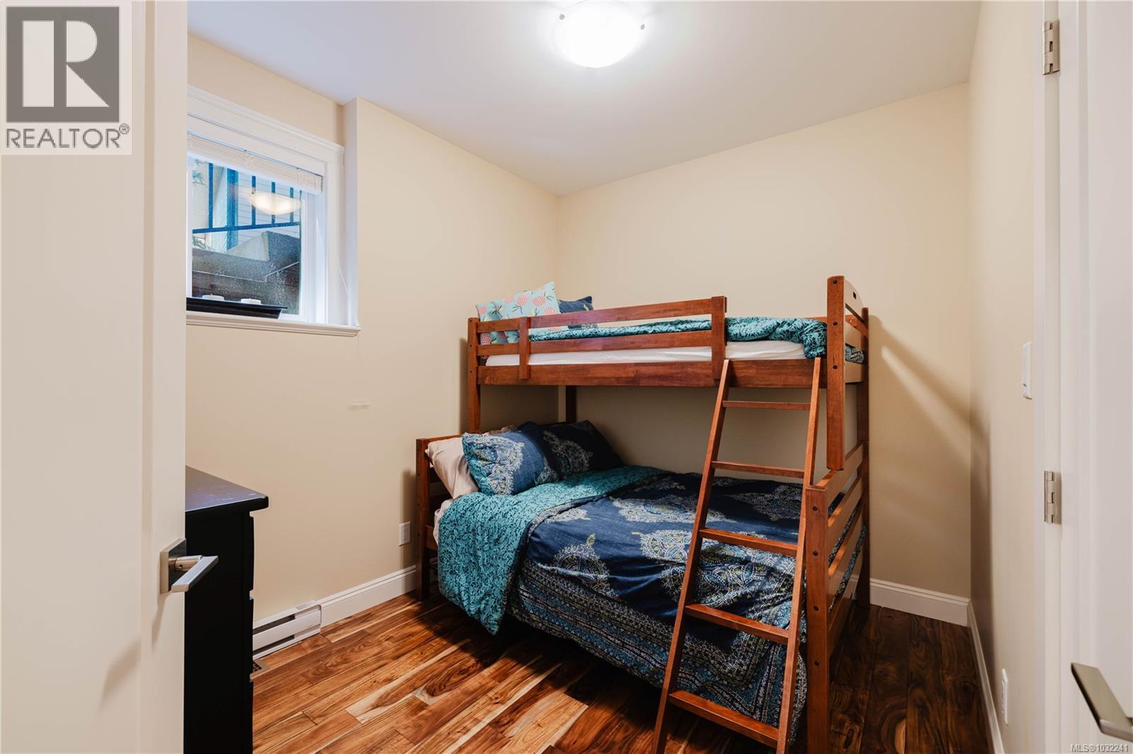  9686 Creekside Drive, Youbou