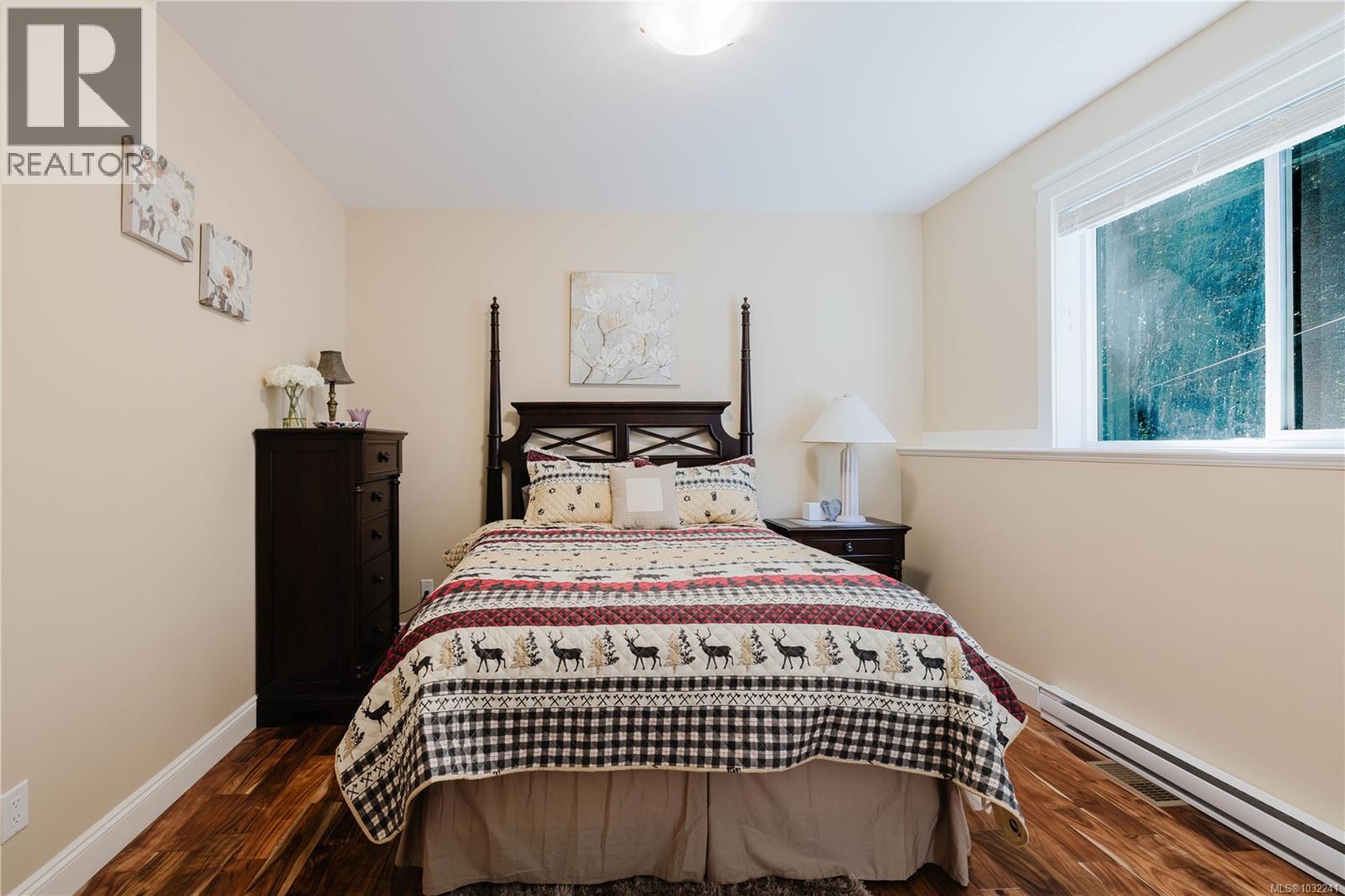  9686 Creekside Drive, Youbou