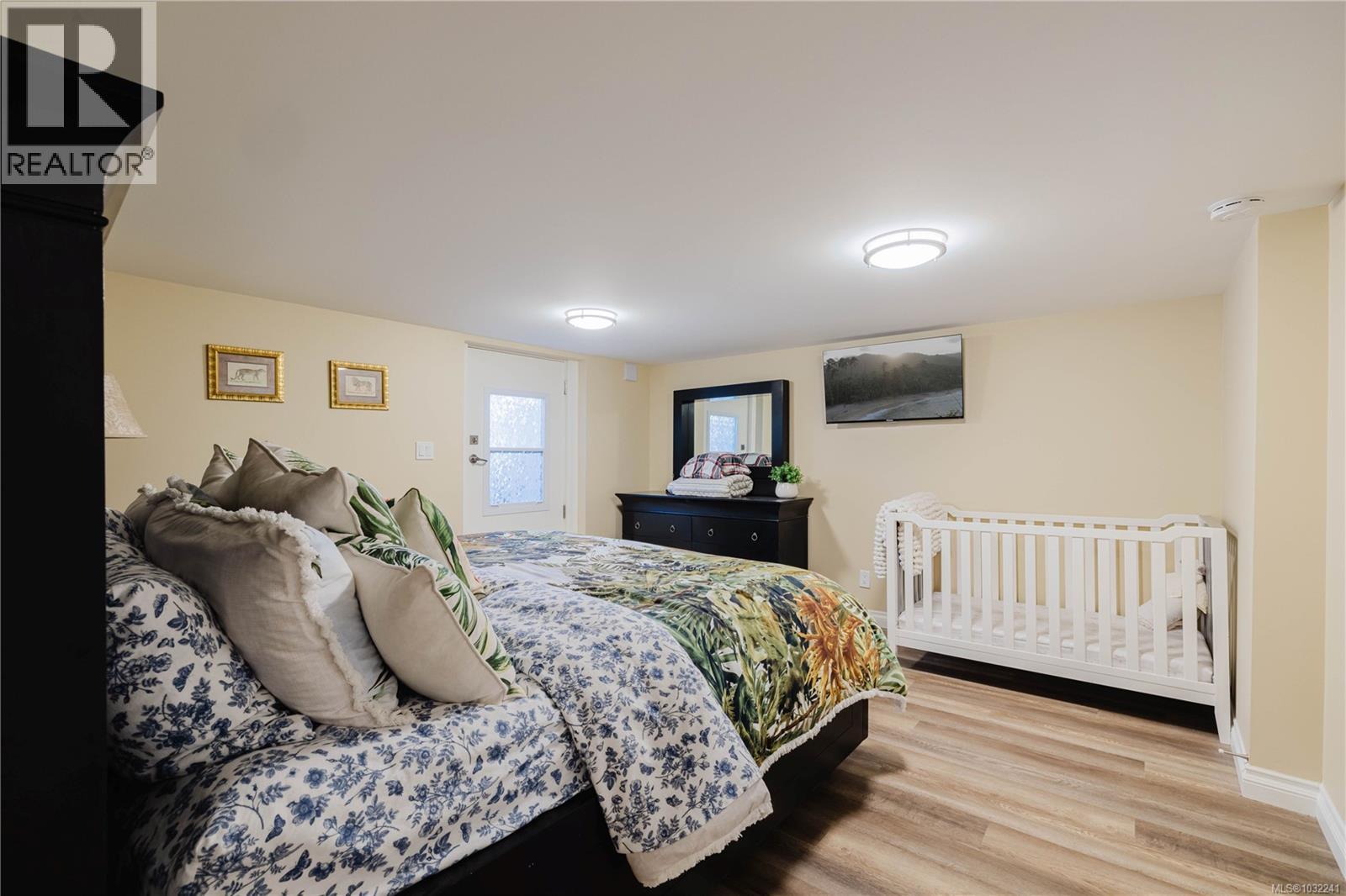  9686 Creekside Drive, Youbou