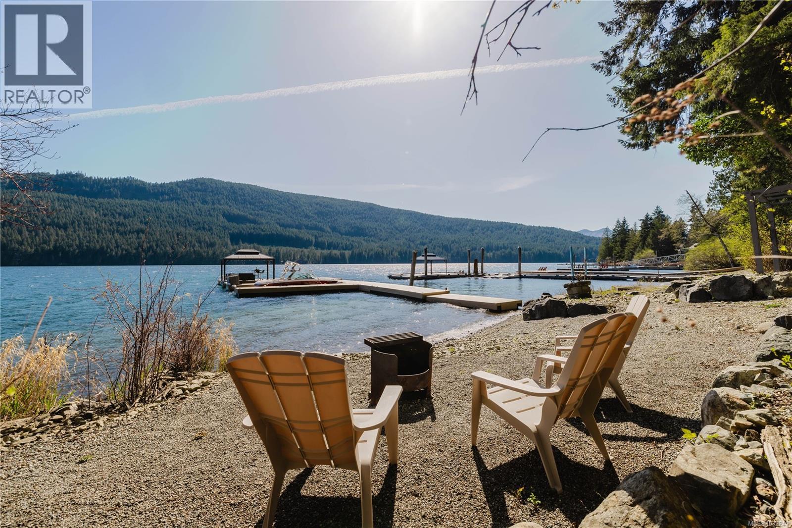  9686 Creekside Drive, Youbou